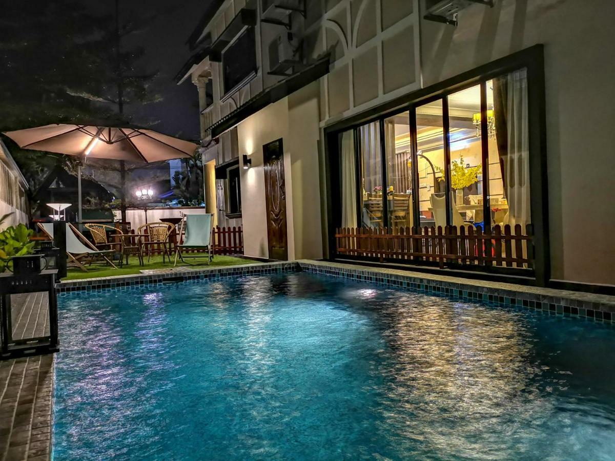 Ria Homestay Johor Bahru Exteriör bild